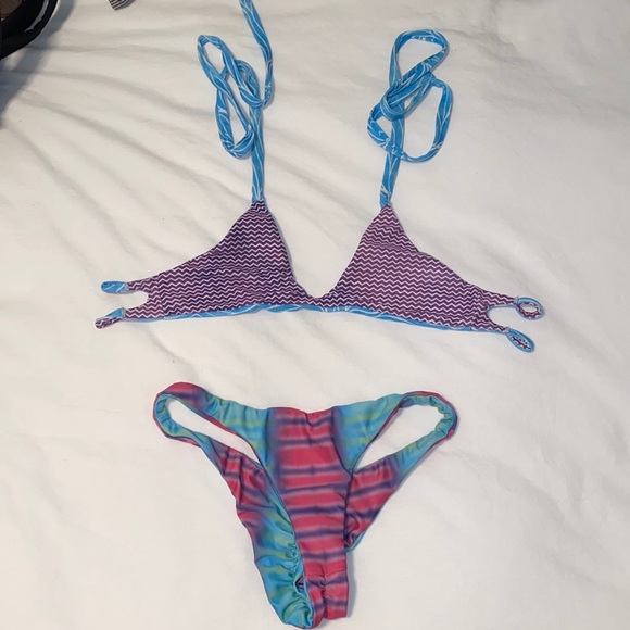 MOANA REVERSIBLE BIKINI SET - Picture 1 of 4